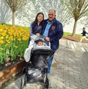 Meet your Posher, Efrain